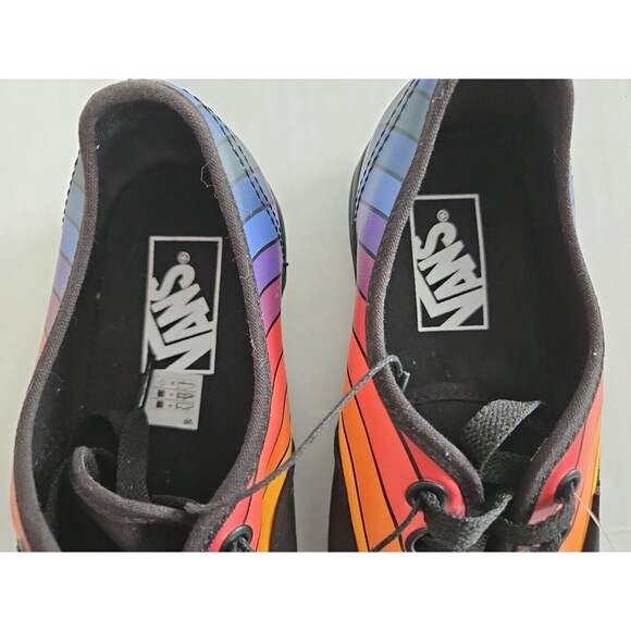 VANS Refract Rainbow Black Skater Shoes Men's 5 Women's 6.5 Unisex Pride NWT - Picture 6 of 9